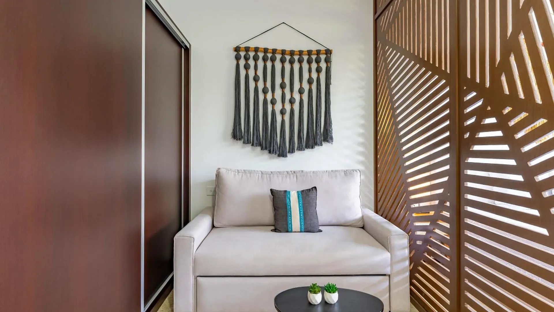 Menesse Apartments Tulum Aparthotel