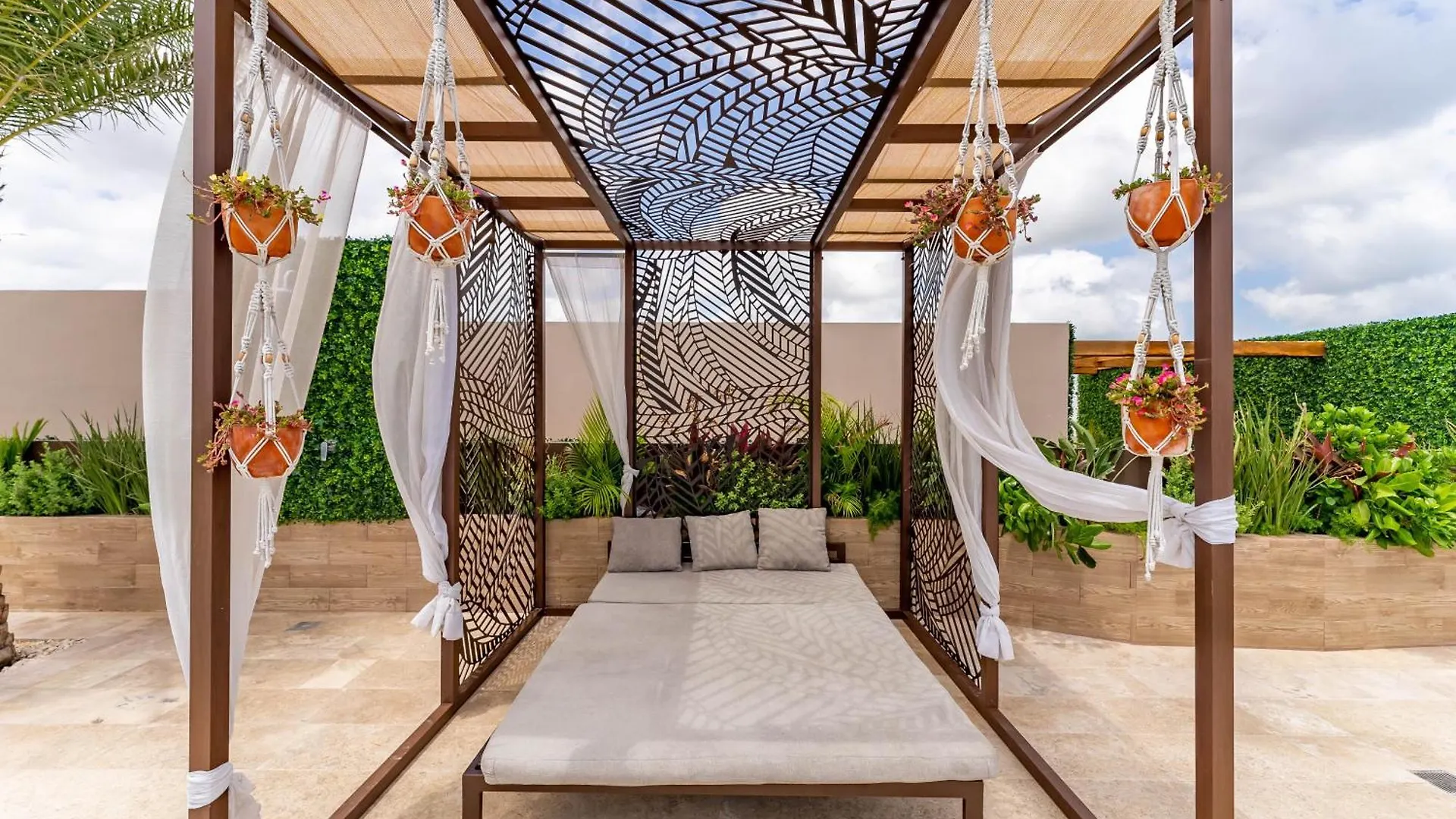 Menesse Apartments Tulum